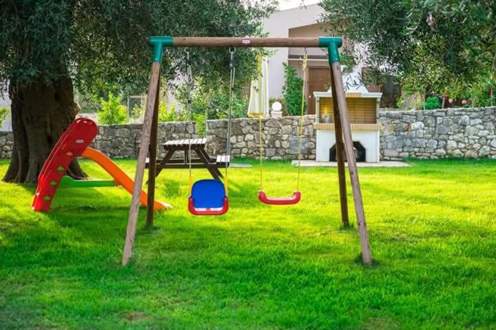 Sivota Apartments Athina Bagian luar foto